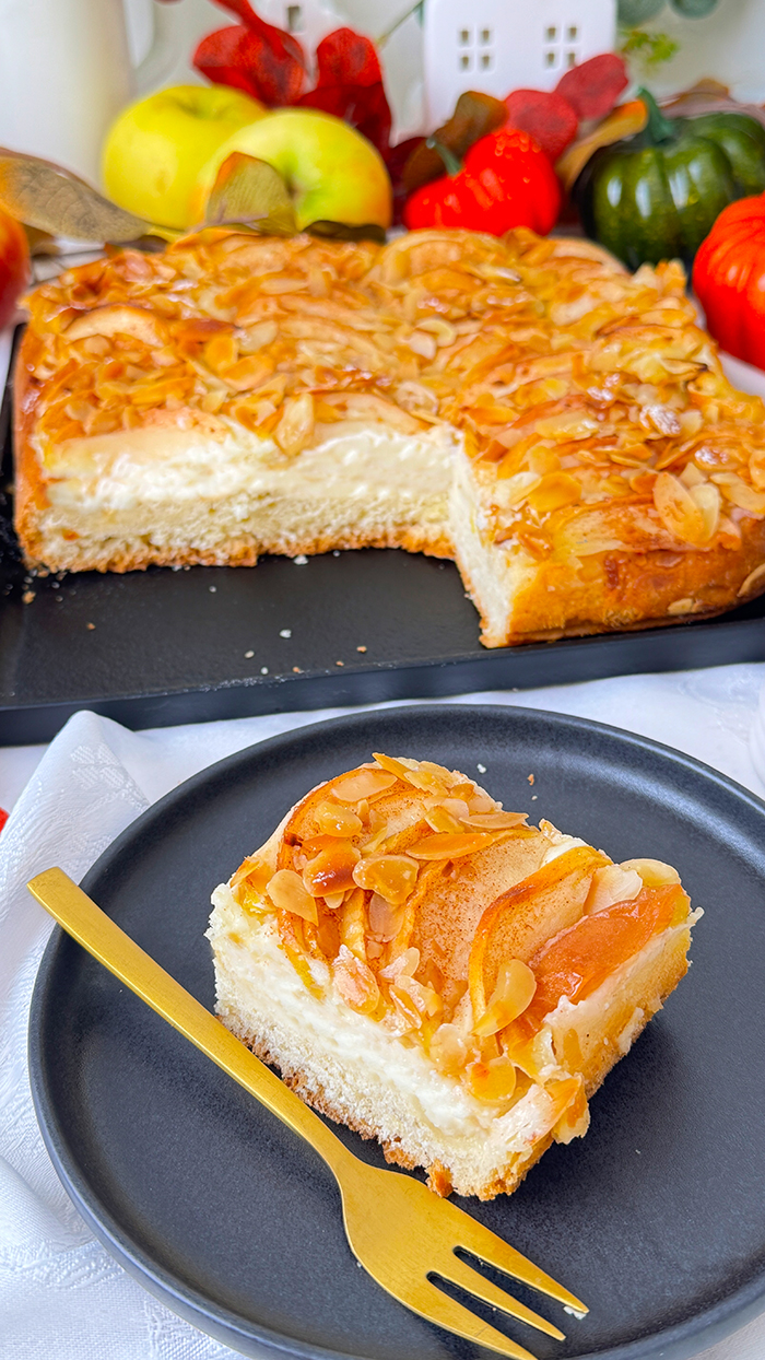 Apfel-Schmand-Kuchen vom Blech Rezept