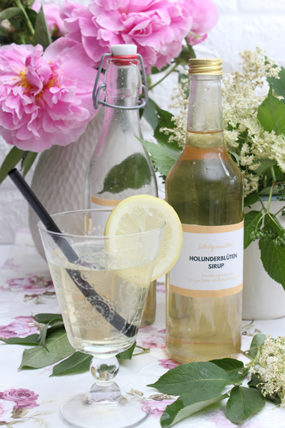 So Machst Du Das Beste Holunderblütensirup Rezept