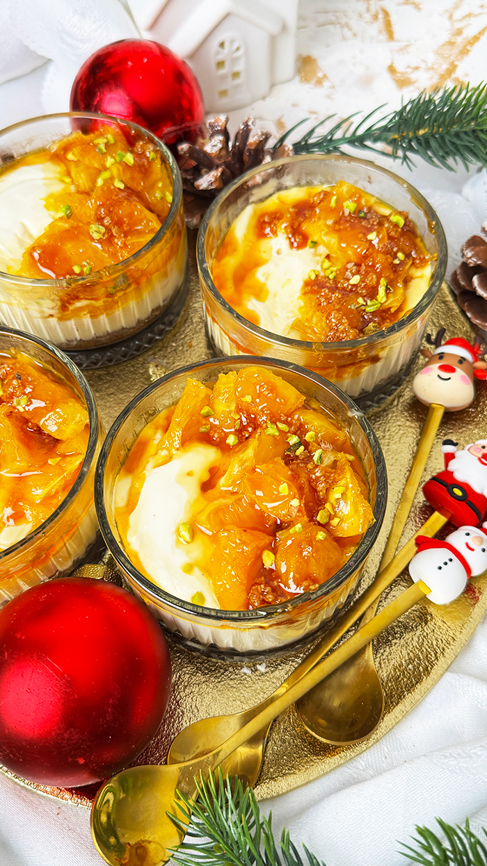 Joghurt-Orangen-Creme mit Lebkuchen Dessert im Glas